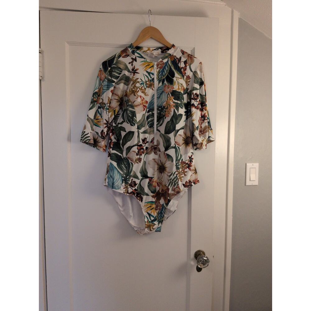 Artesands Into the Saltu one piece size 18